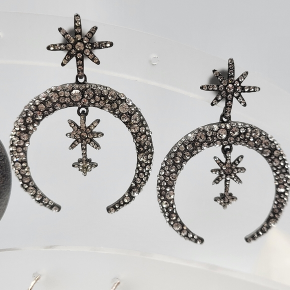 4 Pair - Black & Silver Sparkly Earrings Package - Picture 6 of 7